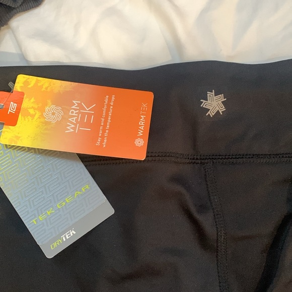 NWT black performance fleece leggings. Warm Tek brand size medium. - Picture 4 of 6
